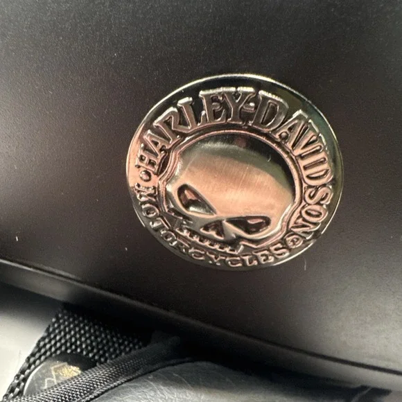 Harley Davidson MD 57-58 cm Matte‎ Black Skull Logo Half Helmet Leather Straps